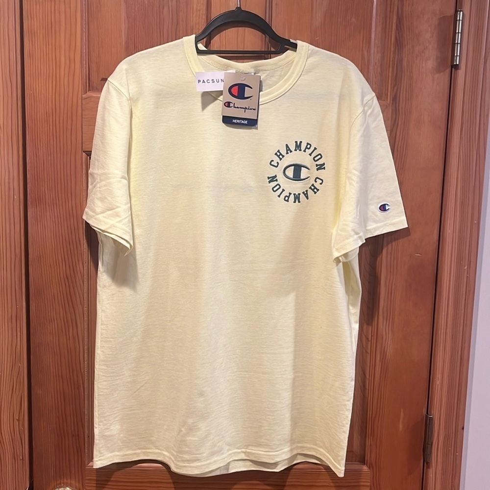 NWT champion pacsun  heritage short sleeve shirt size large.